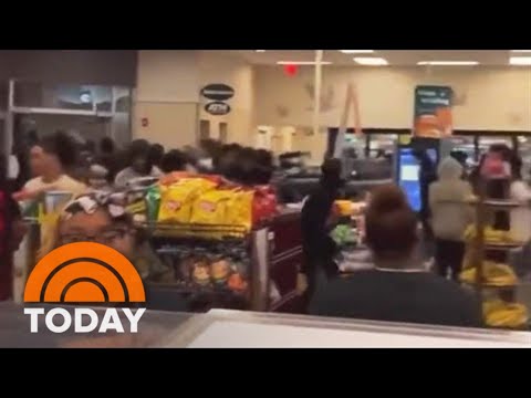 Viral Video Appears To Show Mob Of Teenagers Robbing A Wawa