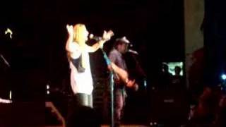 Sugarland live- Fly Away