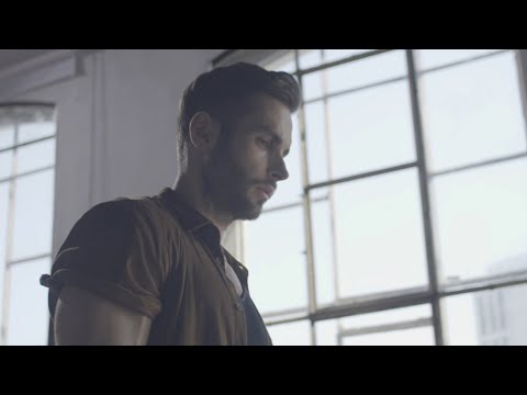 Randi - De Ce Dansezi Asa | Official Video