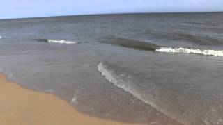 preview picture of video 'Outer Banks Beach Report 1-30-13'