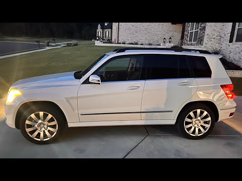 How to change brake & tail light BULBS on a 2011-2015 Mercedes Benz GLK 350 in less than 5 MINUTES!