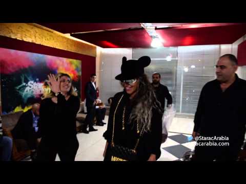 Maya Diab Star Academy 10 Prime 14 - لحظة وصول مايا دياب الى مسرح ستار اكاديمي 10 برايم 14