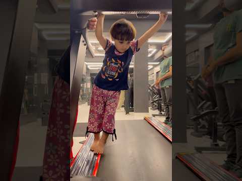 Tiyu ek baar fir se Gym me preshan🤣😱 #shorts #comedy #shadab5star #funny #gym #ytshorts #trending