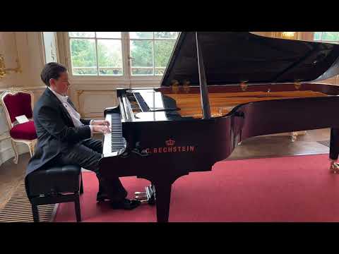 Duka Lacika - Johann Sebastian Bach - Invention No. 13 A minor