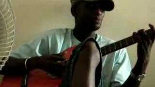 Papis sings acoustic in Dakar, Senegal