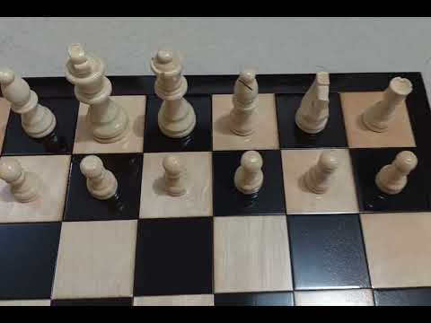 Chess ludo wooden 13x13 inches, number of players: 4