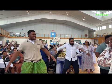 This was a nice surprise during there cake cutting ceremony Livestream | LOP STREAM Photographer |