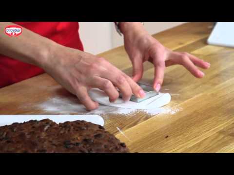 How to make MINI CHRISTMAS CAKES with Ruth Clemens | Recipe
