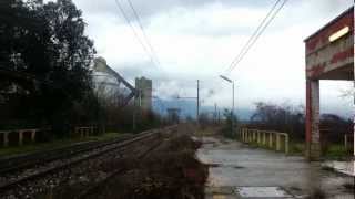 preview picture of video 'Stazione di Capriati al Volturno, treno regionale 3486 Napoli - Campobasso'