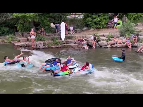 Clear Creek Tubers 220710