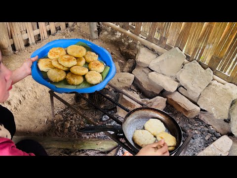 Alone on the Mountain Making Simple but Delicious Cassava Cakes
