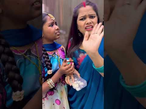 ये असली नहीं नक़ली नाखून है 😃 #family #funny #trending #avanishkumarverma