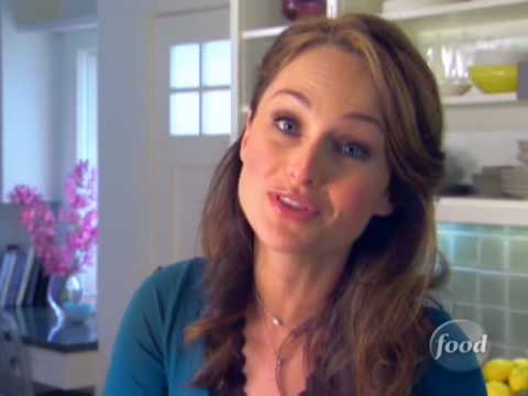 Giada's Easy Fried Clams and Oysters How-To | Food Network