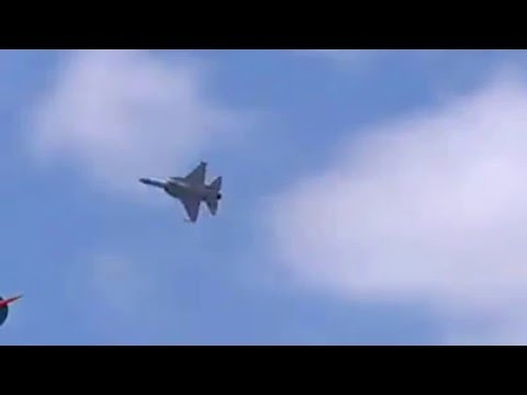 Jf-17#amazing video of wing commander USMAN!!