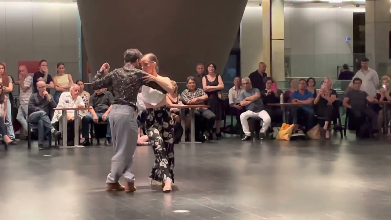 Video thumbnail for Cecilia García y Serkan Gokcesu @ Milonga Federal, Centro Cultural Kirchner 12/1/22