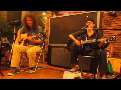 Умка (Аня Герасимова) с гитаристом Б.Канунниковым