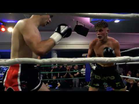 Charlie Mc Bride vs Sean Keane