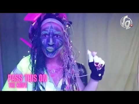 ESCUELITA 3 de FARANDULA GAY INTERPRETANDO PASS THUS ON de KNIFE