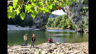 preview picture of video 'Kajakabenteuer ARDÈCHE - Clip 1 - Ausrüstung-Anreise-Erkundung - Mit Kassel-Family on tour'