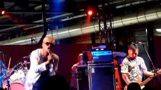 Me First and the Gimme Gimmes - Don&#39;t Cry for Me Argentina