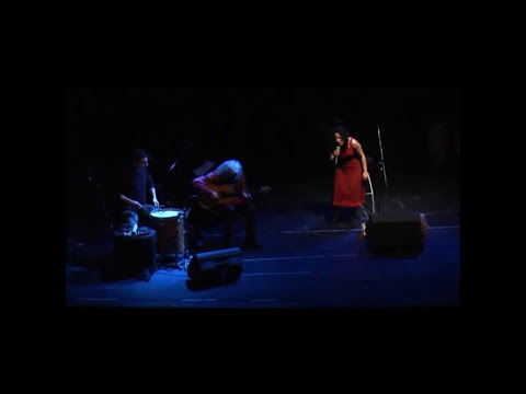 Cancion de lejos por Lorena Astudillo en vivo