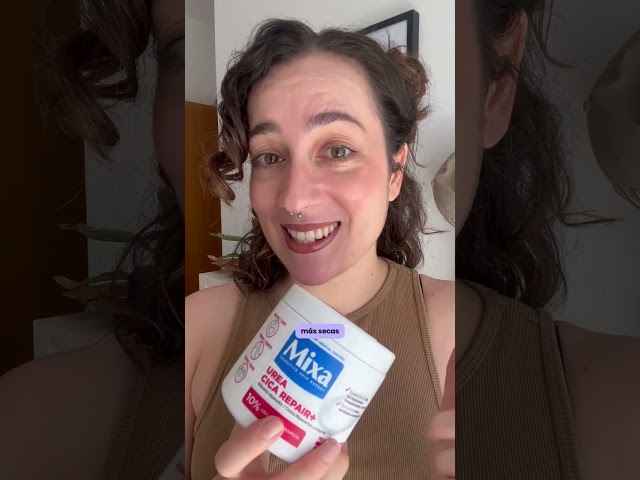 Vídeo relacionado con Mixa Loción corporal hidratante, adecuada para cara, cuerpo y manos, adecuada para piel seca y cansada, Niacinamide Bright, hipoalergénica, 250 ml (Paquete de 2)