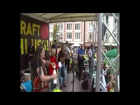 2011-05-28 Atomkraft-Schluss-Demo Frankfurt, Begrüßung Römerberg