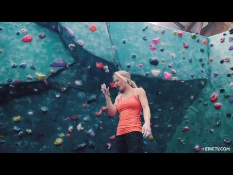 World Cup Training With A Finger Injury | 3 Days With Shauna Coxsey Ep. 1