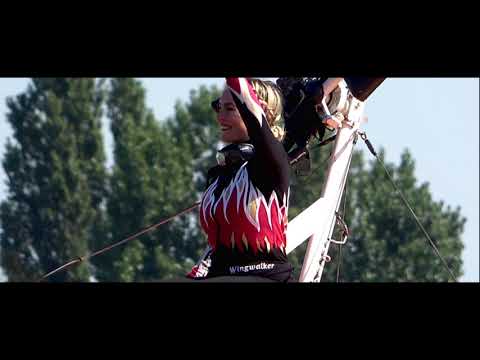 Breitling WingWalkers Kirsten & Gemma | Bas Kolthof
