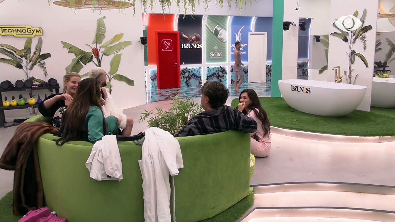 “Dua të vishem si zog”/ Vserlo-Gjestit: Majmun i vogël