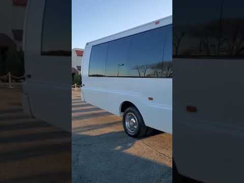 PARTY BUS (22-24 pax) White