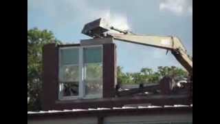 preview picture of video 'Demolition of Virginia, Illinois School Building - Part 5.AVI'