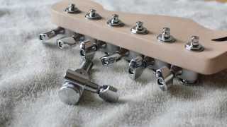 Video thumbnail for Sperzel Locking Tuners VS. GFS (Guitarfetish) Locking Tuners by Chris Kesner