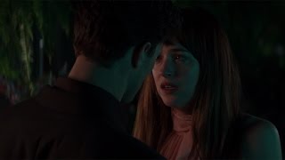 Сердечки и цветочки? Мне это чуждо — «Пятьдесят оттенков серого» (2015) сцена 8/10 HD
