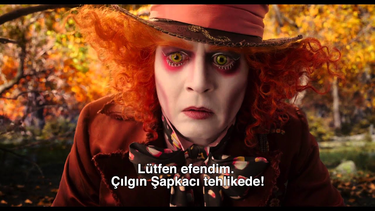 Alis Harikalar Diyarı'nda - Aynanın İçinden!