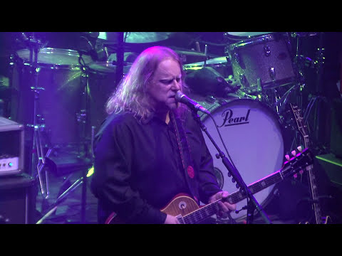 Warren Haynes & John Scofield on Little Feat's "Spanish Moon," Boston, MA  March 12, 2015