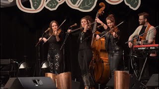 WoodSongs 1026: The Quebe Sisters and Kory Caudill with Wordsmith