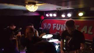 No Fun At All - Lose another friend (En lokal)