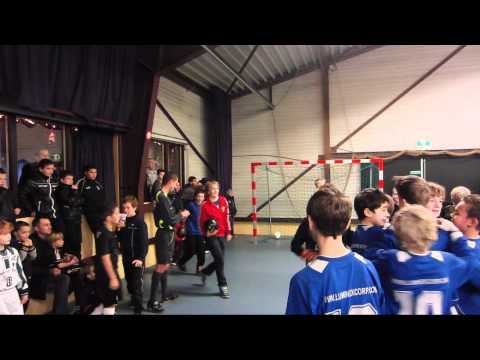 Kerstzaalvoetbaltoernooi Olympic 2011 (1e prijs) Woezik D1