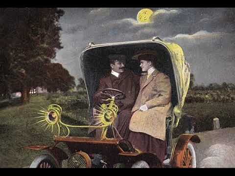 Roaring Twenties: Colonial Club Orchestra - Kiss Me, 1926