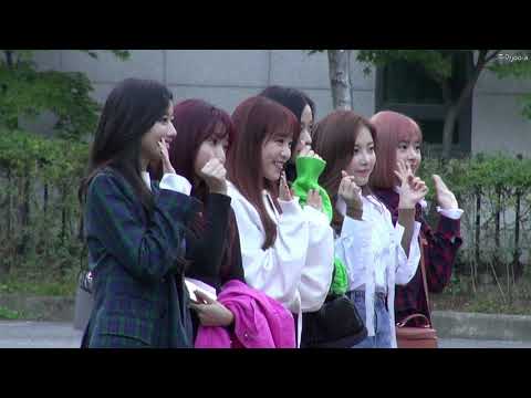 에이프릴(April) 뮤직뱅크(MusicBank) 출근길 181019