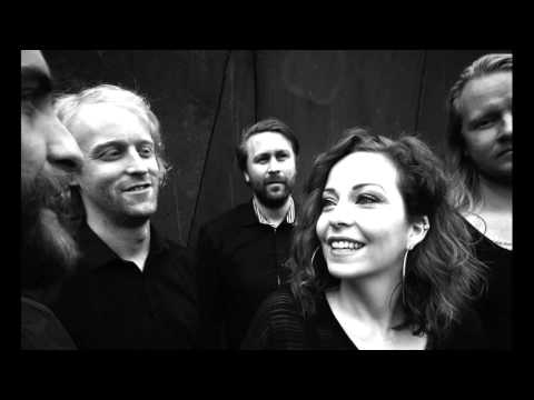 download lagu mp3 mp4 Download Anneke Van Giersbergen And Danny Cavanagh In Parallel Mp3, download lagu Download Anneke Van Giersbergen And Danny Cavanagh In Parallel Mp3 gratis, unduh video klip Download Anneke Van Giersbergen And Danny Cavanagh In Parallel Mp3