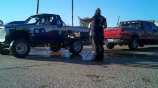preview picture of video 'Po'Folk 4x4 Mud Racing Team Burnout on the Brazos 2011'