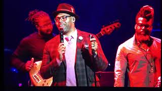 Eric Roberson and Robert Glasper Freestyle A Song For Smokey Robinson
