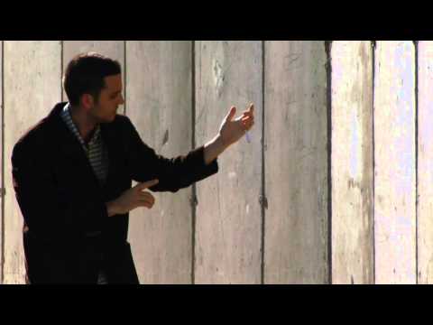 ALEXKU// "Vino, Música y Cigarillos"