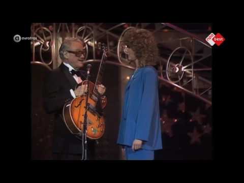 Toos Thielemans & Leoni Jansen (show van de maand)