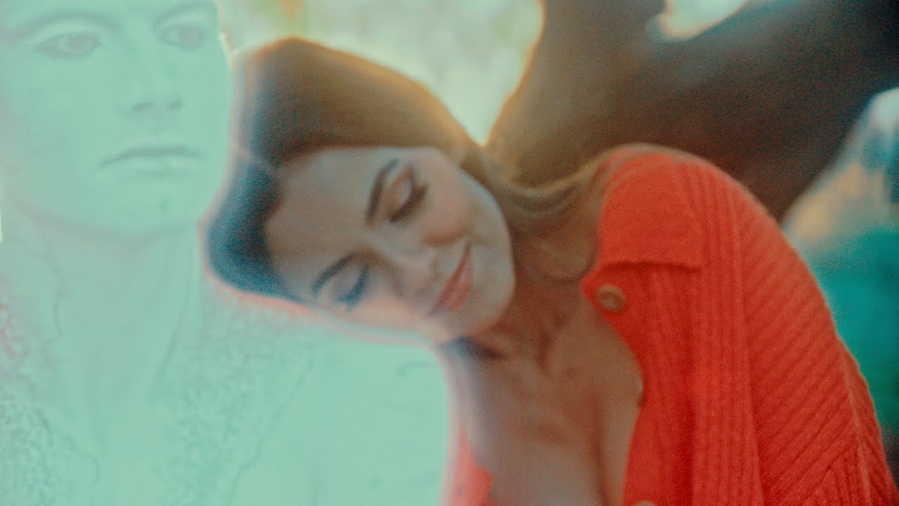 Victoria Justice — Stay