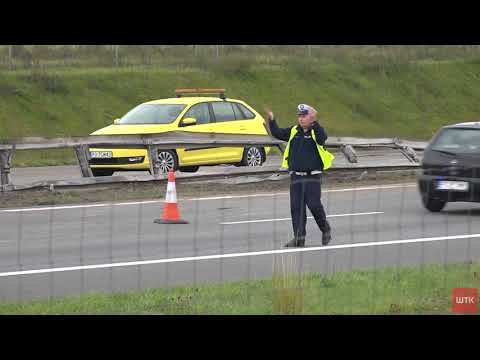 Ciężarówka na boku - autostrada zablokowana.  Utrudnienia nawet na 10 godzin (VIDEO)