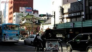 preview picture of video 'Japan Trip 2013 Tokyo Asakusa Kaminarimon Pulled rickshaw Jinrikisha 27'