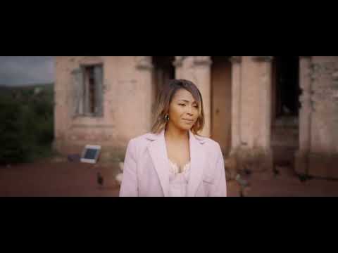 Tsaroanay foana Chriscy